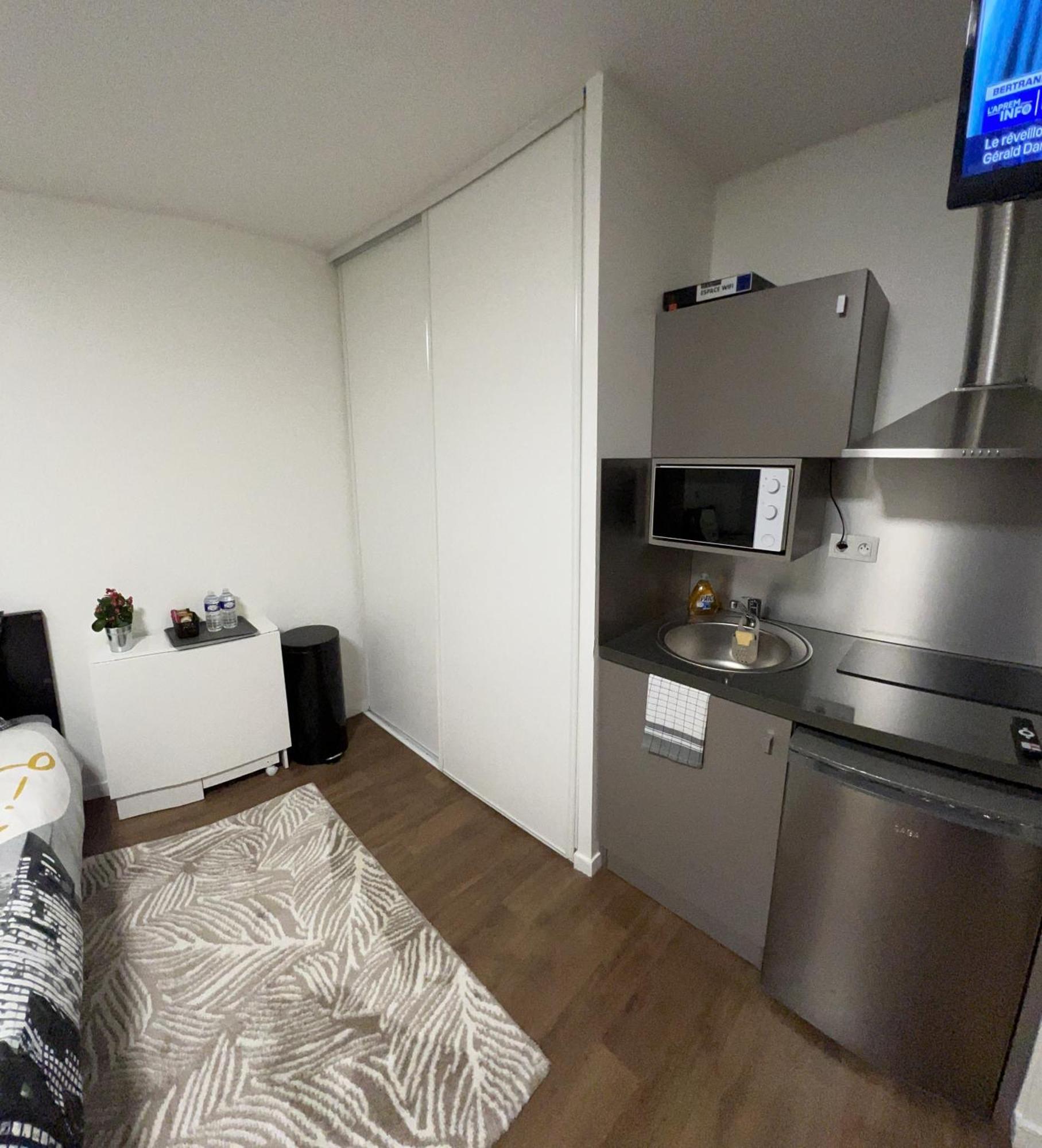 Studio Proche Du Centre Paris 15 Min Rosny-sous-Bois Buitenkant foto
